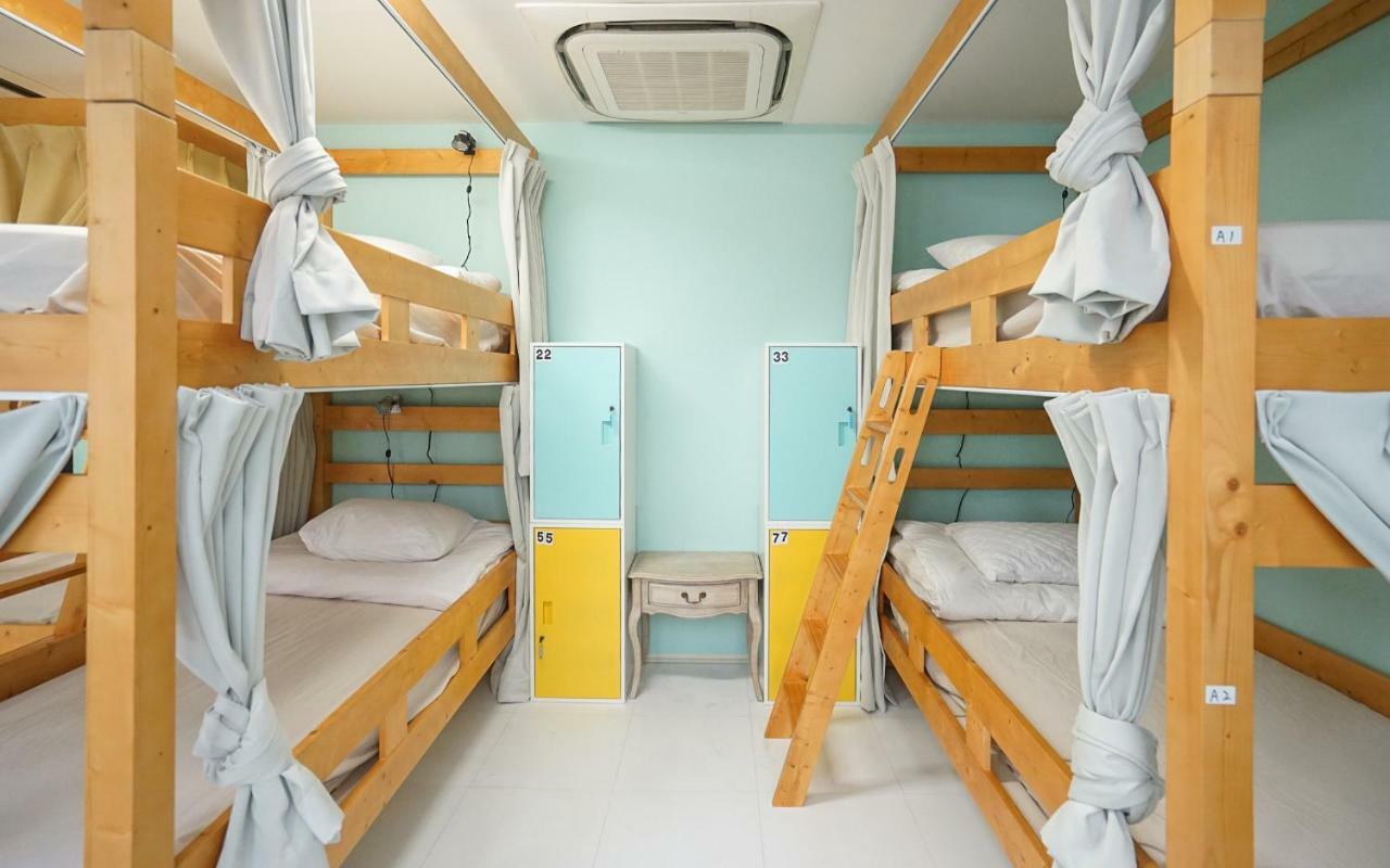 Dian Hostel/guesthouse Namba Hostel